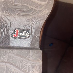 Brand new Justin’s size 11b just got wrong size